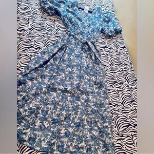 Beautiful blue white paisley maxi dress